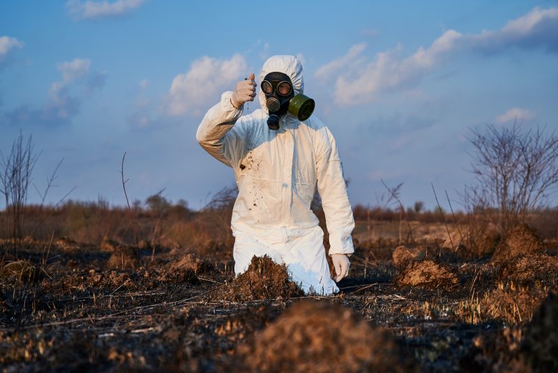 Prélèvement et analyse d'un sol pollué — Secteurs d'Information sur les Sols (SIS, BASIAS) en France