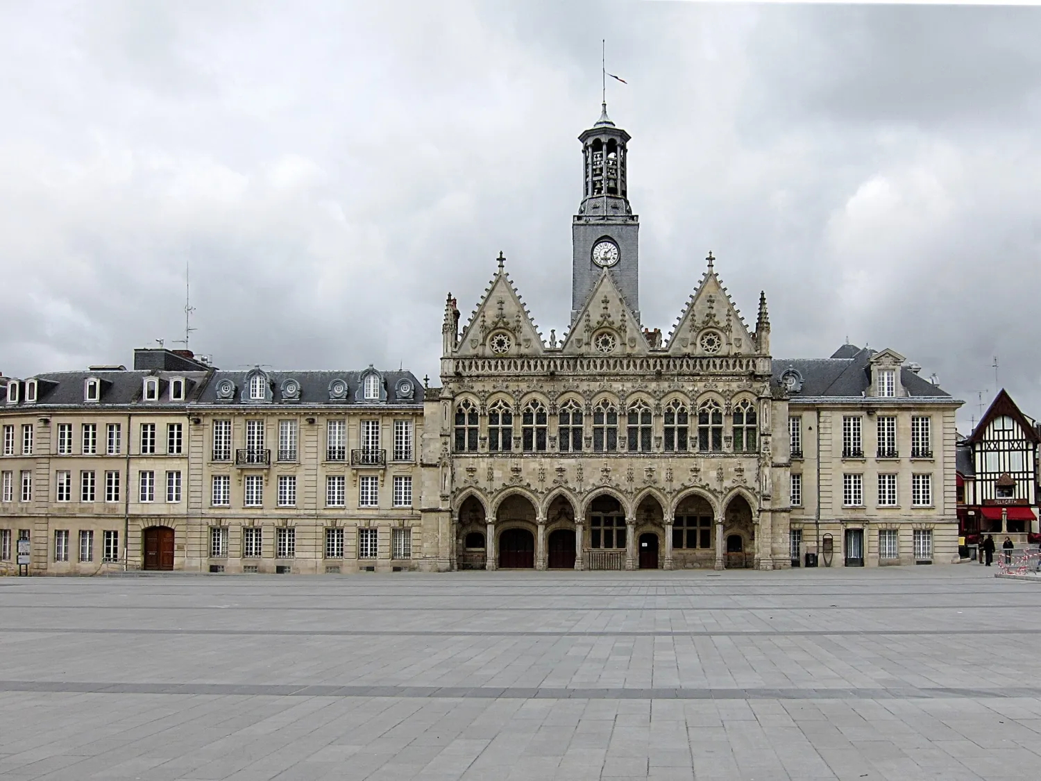Vue de Saint-Quentin (Aisne) - état des risques et pollutions (ERP)