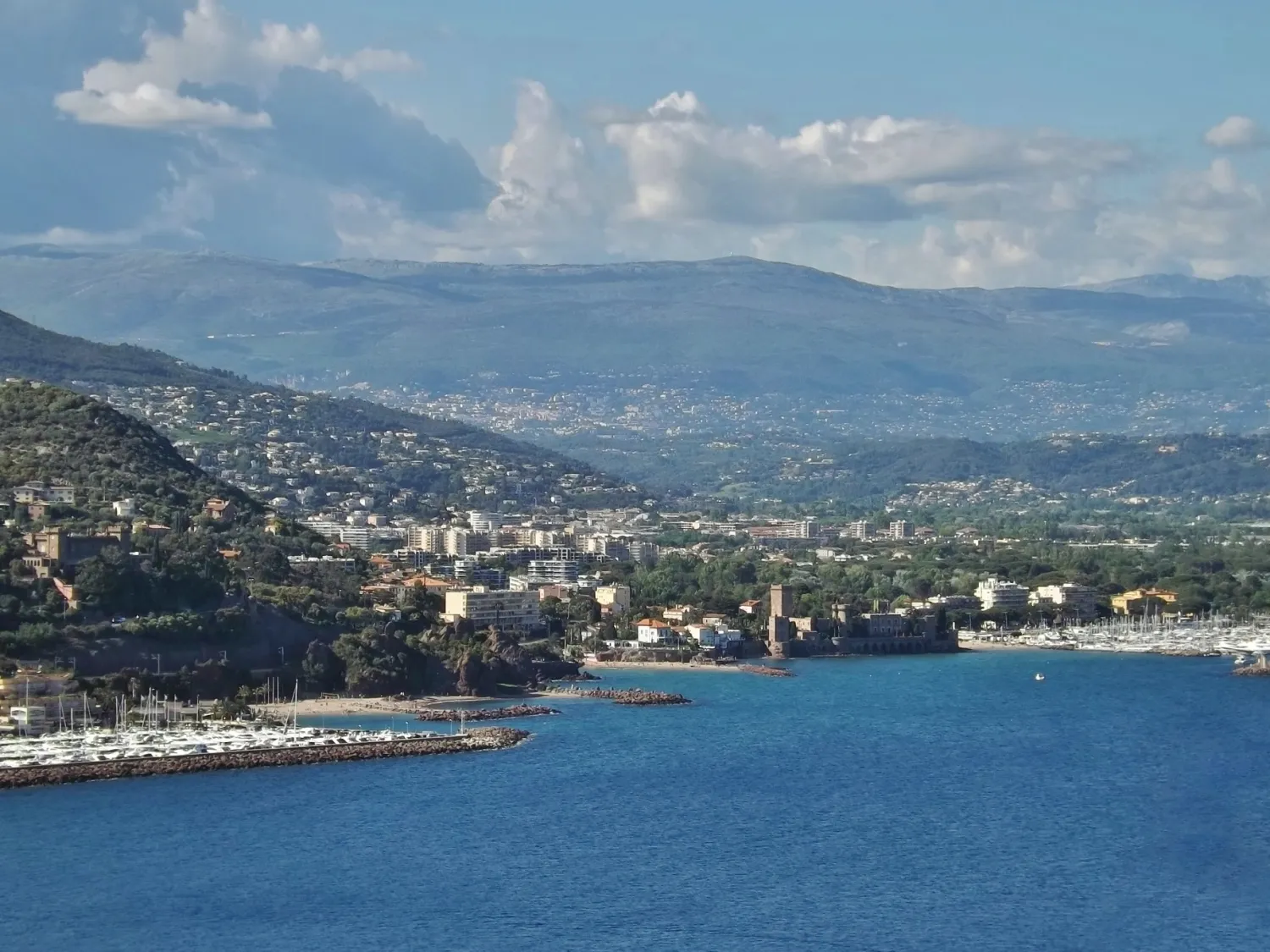 Vue de Mandelieu-la-Napoule (Alpes-Maritimes) - état des risques et pollutions (ERP)