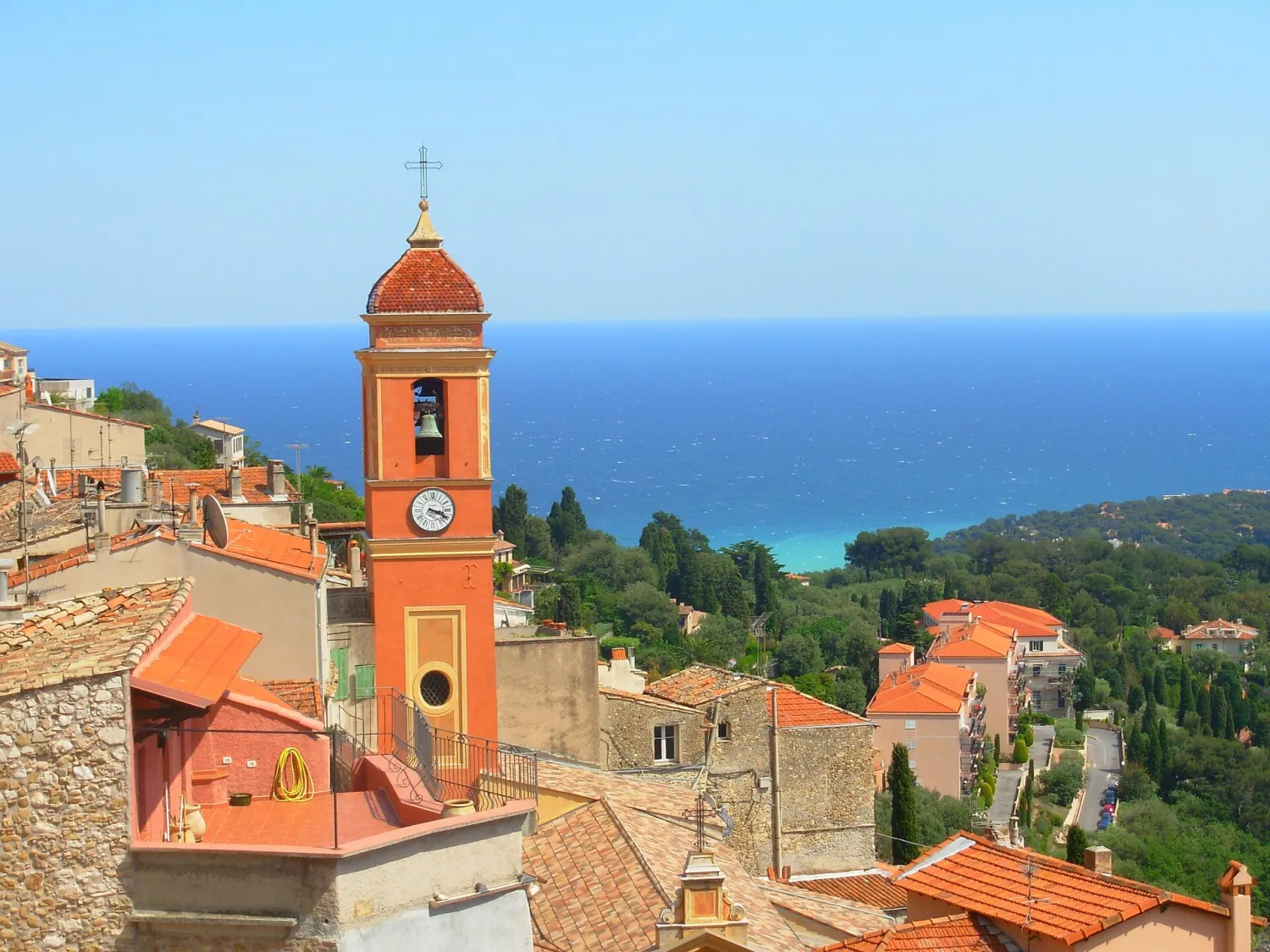 Vue de Roquebrune-Cap-Martin (Alpes-Maritimes) - état des risques et pollutions (ERP)