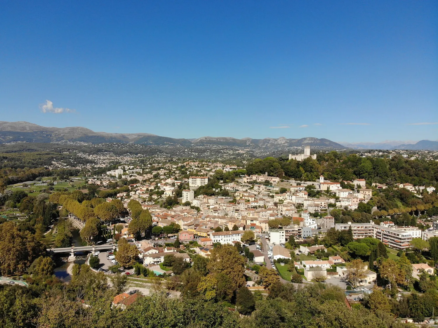 Vue de Villeneuve-Loubet (Alpes-Maritimes) - état des risques et pollutions (ERP)