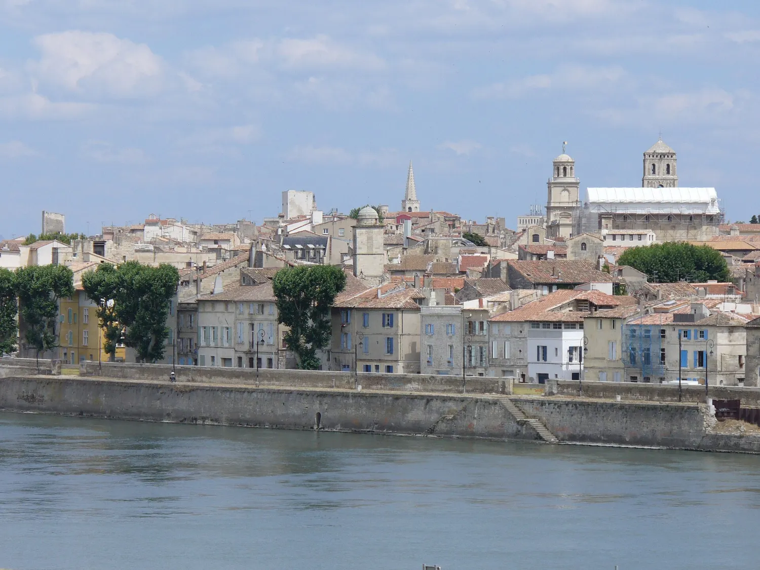 Vue de Arles (Bouches-du-Rhône) - état des risques et pollutions (ERP)