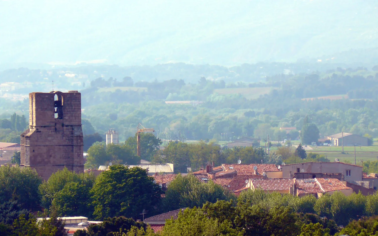 Vue de Trets (Bouches-du-Rhône) - état des risques et pollutions (ERP)