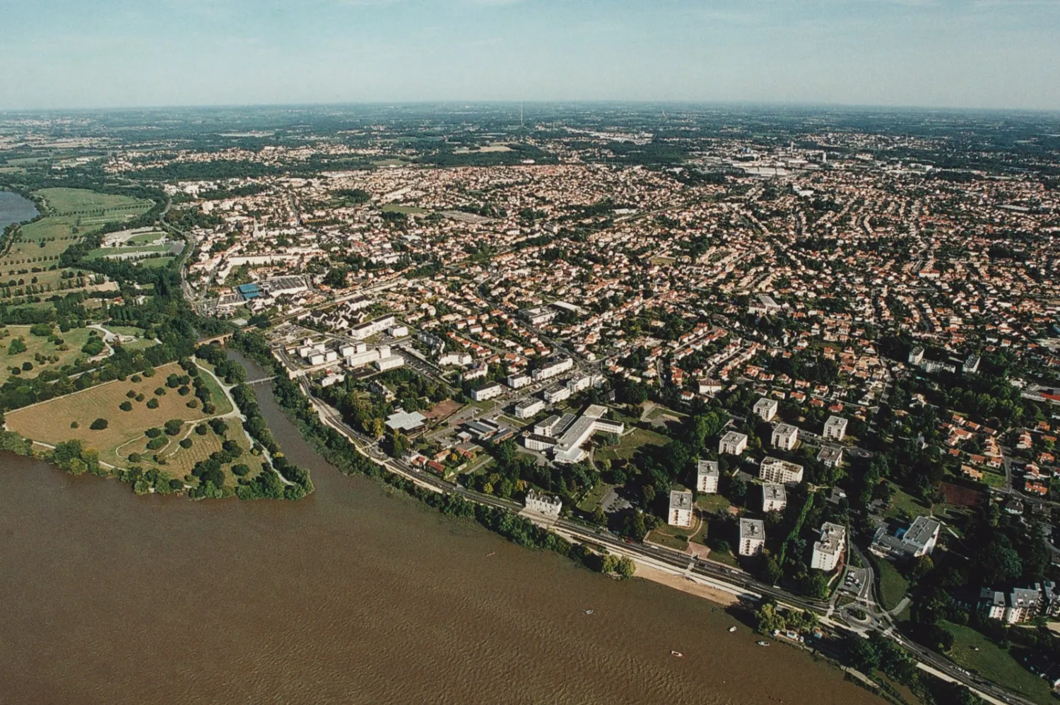 Vue de Saint-Sébastien-sur-Loire (Loire-Atlantique) - état des risques et pollutions (ERP)