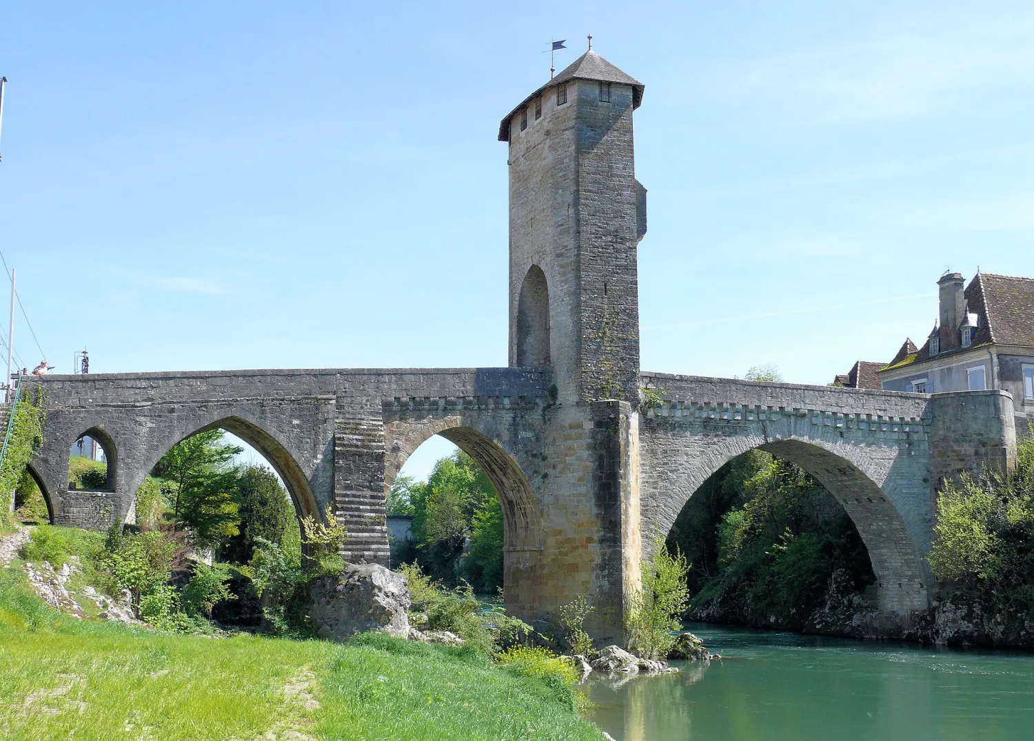 Vue de Orthez (Pyrénées-Atlantiques) - état des risques et pollutions (ERP)