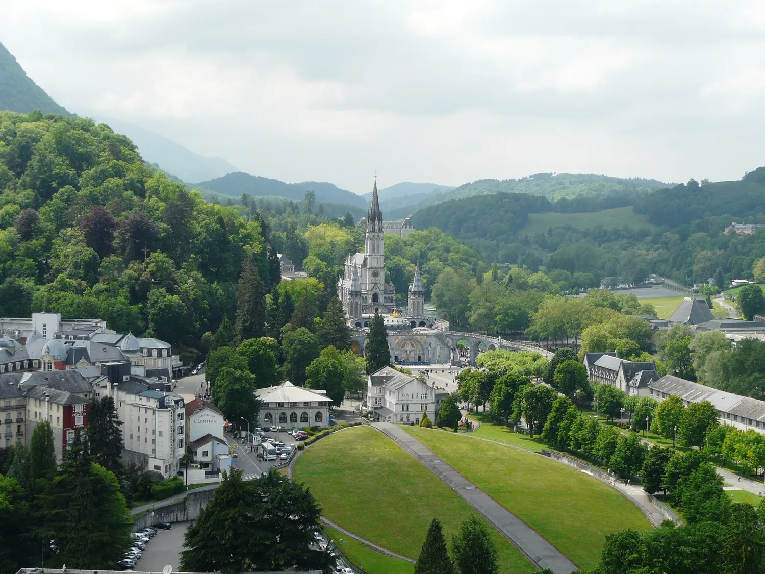 Vue de Lourdes (Hautes-Pyrénées) - état des risques et pollutions (ERP)