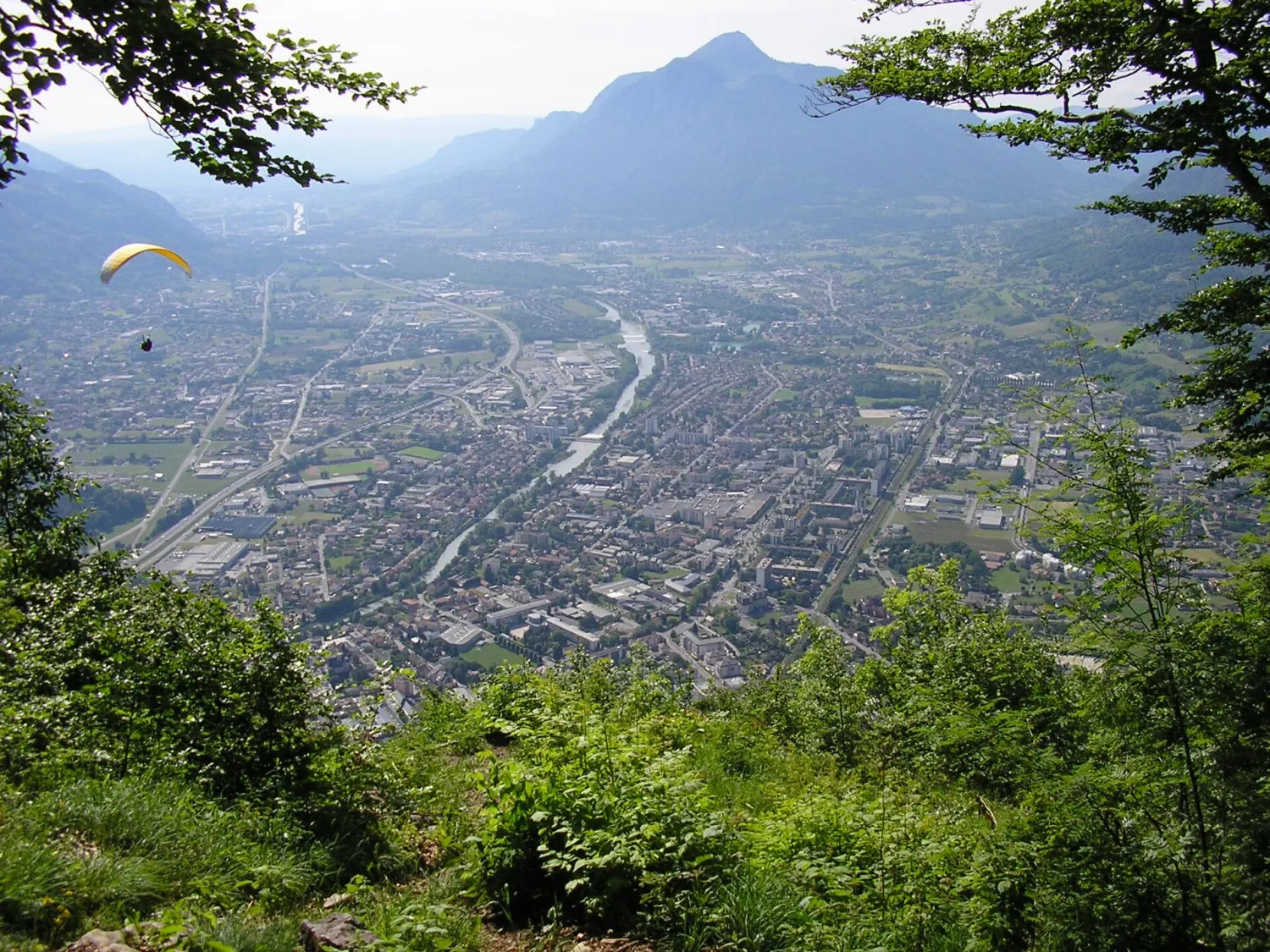 Vue de Cluses (Haute-Savoie) - état des risques et pollutions (ERP)