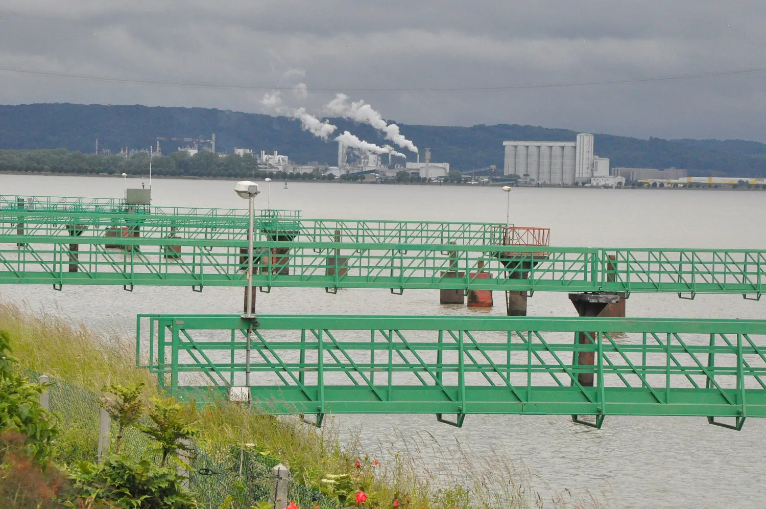 Vue de Port-Jérôme-sur-Seine (Seine-Maritime) - état des risques et pollutions (ERP)