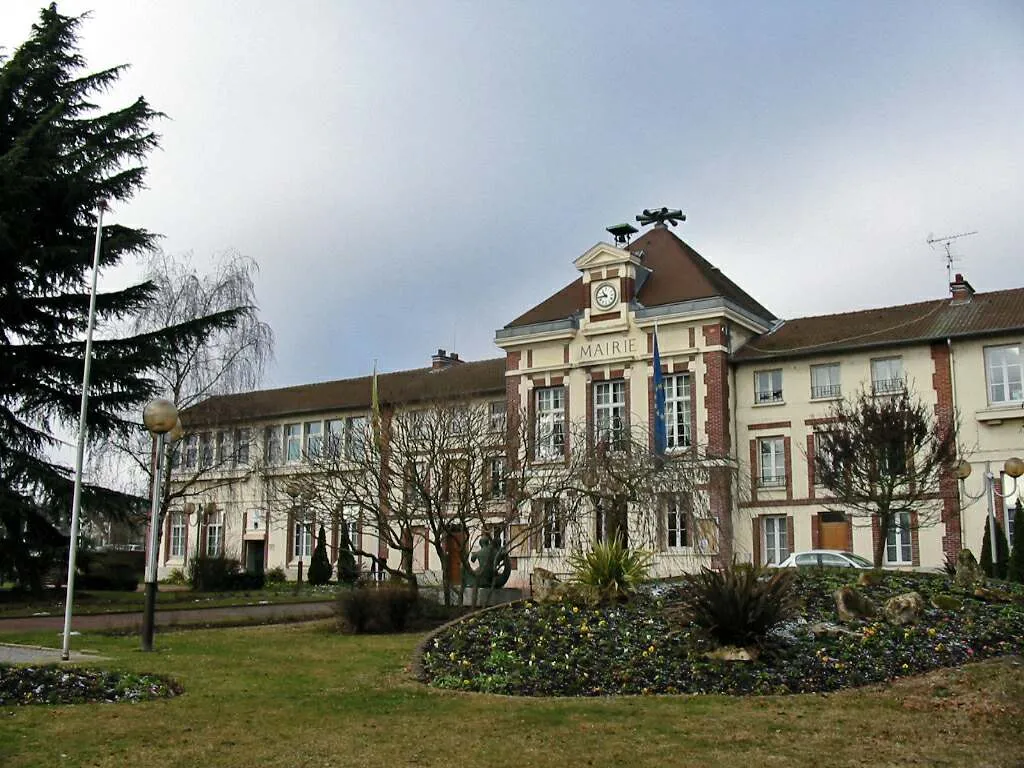 Vue de Mantes-la-Ville (Yvelines) - état des risques et pollutions (ERP)