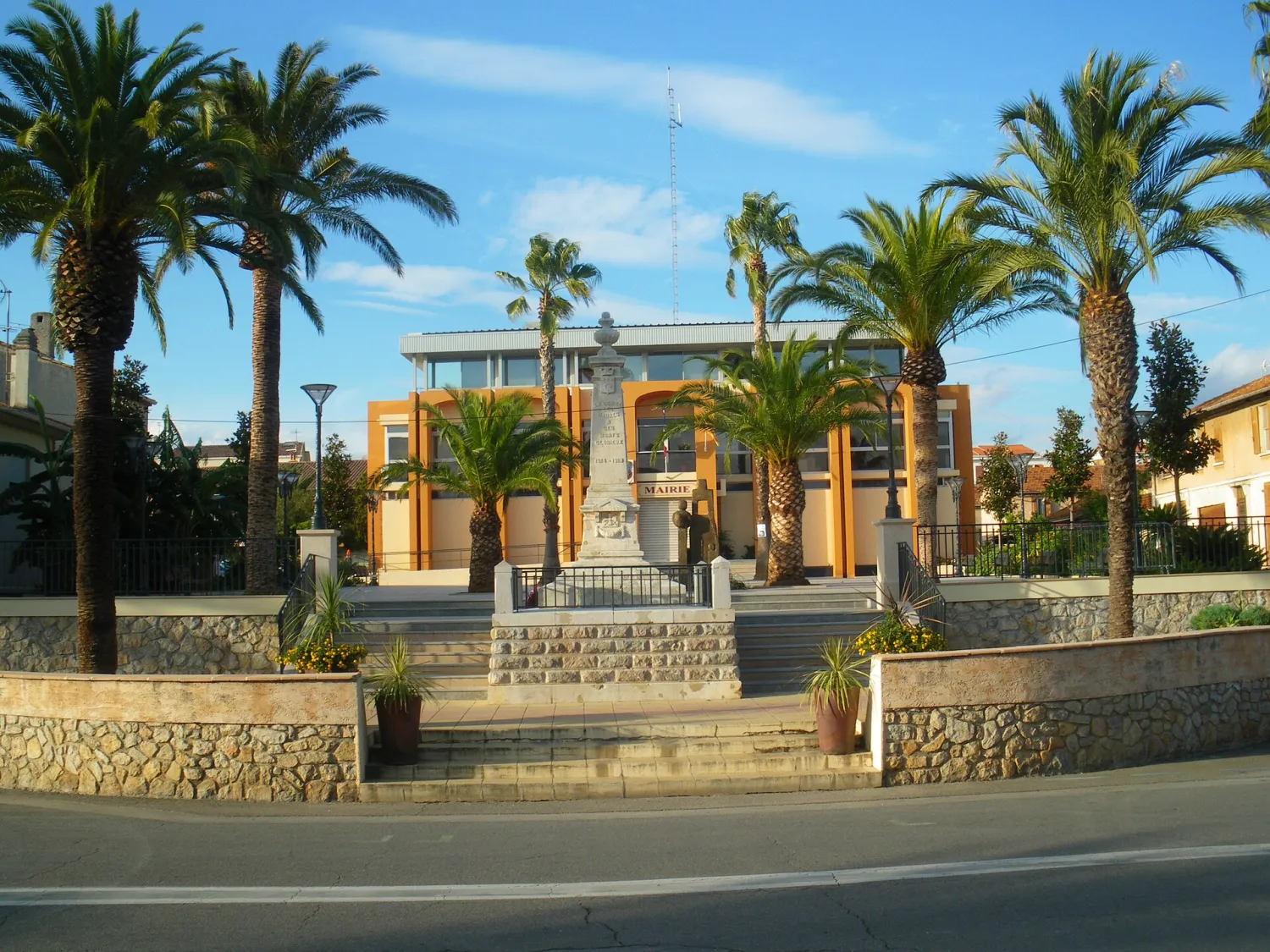 Vue de La Londe-les-Maures (Var) - état des risques et pollutions (ERP)