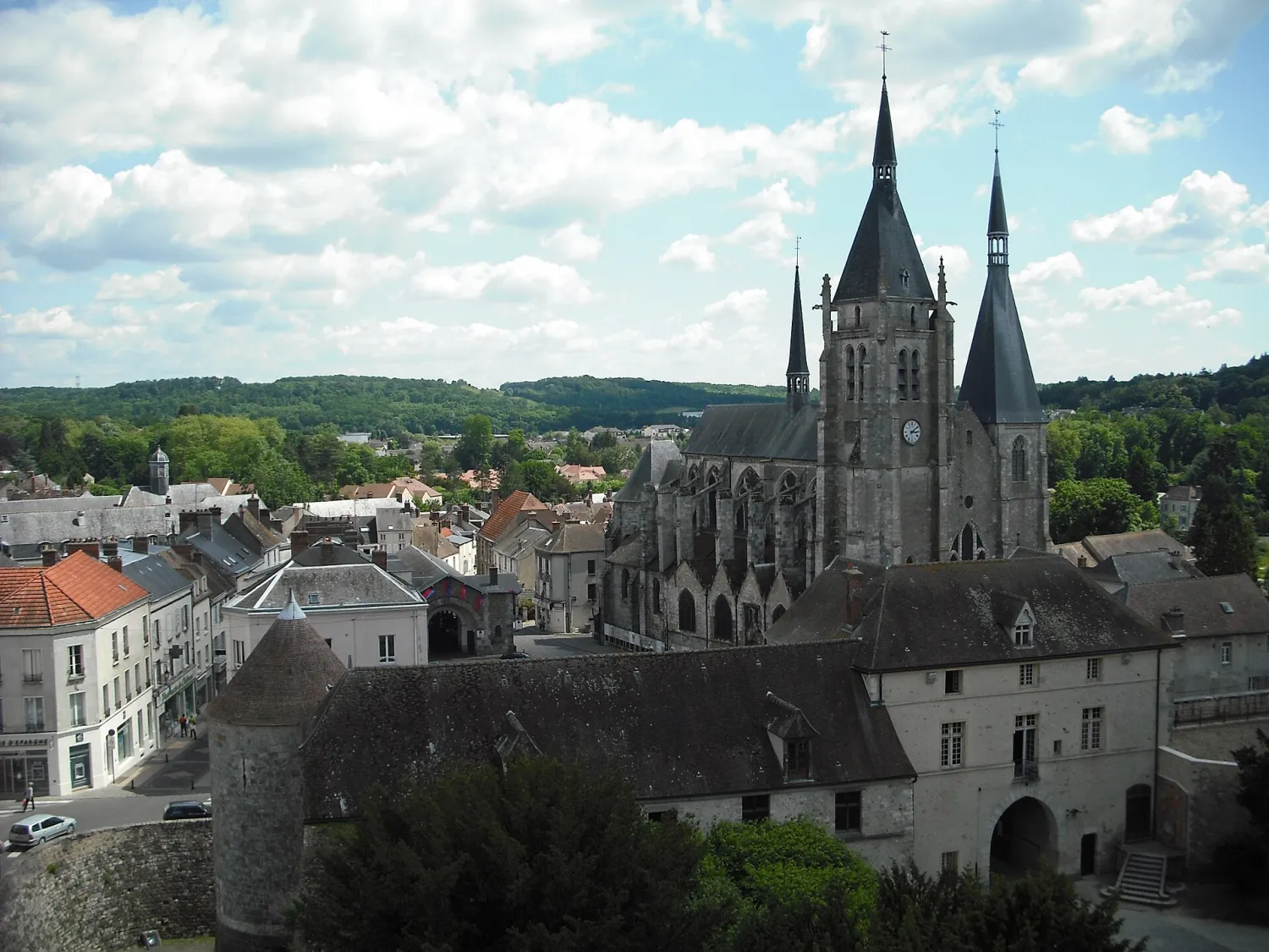 Vue de Dourdan (Essonne) - état des risques et pollutions (ERP)