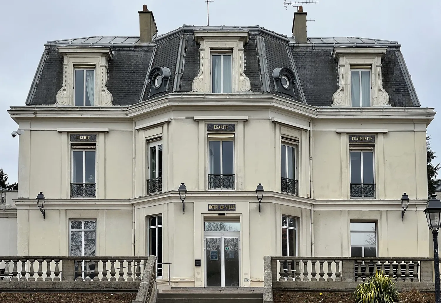 Vue de Chaville (Hauts-de-Seine) - état des risques et pollutions (ERP)