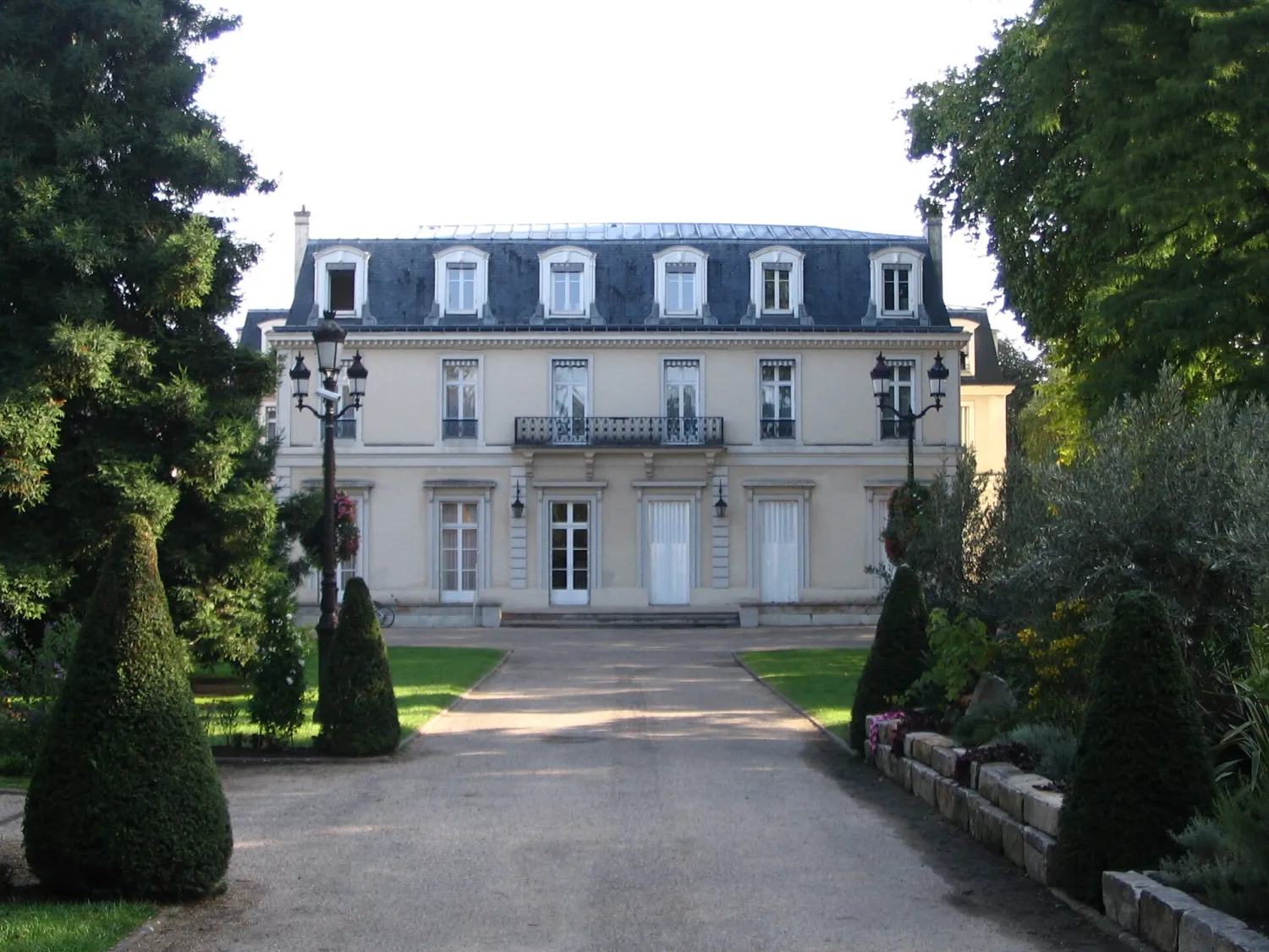 Vue de Garches (Hauts-de-Seine) - état des risques et pollutions (ERP)