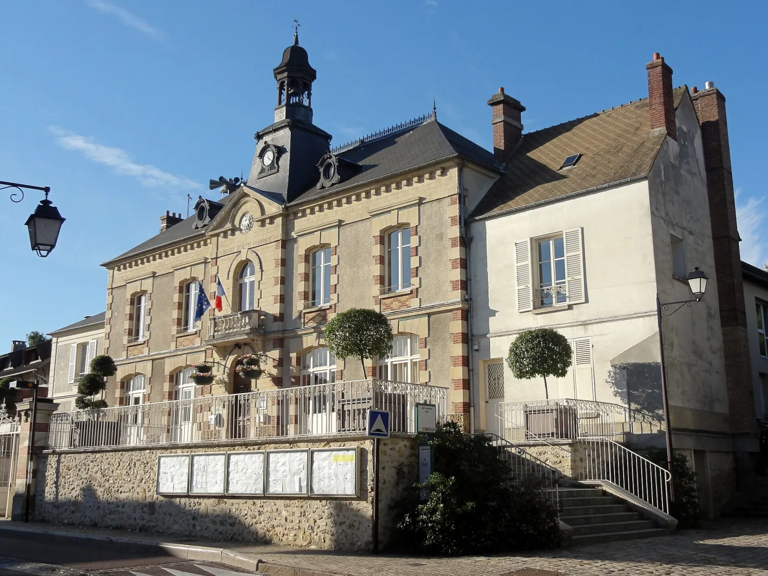Vue de Jouy-le-Moutier (Val-d'Oise) - état des risques et pollutions (ERP)