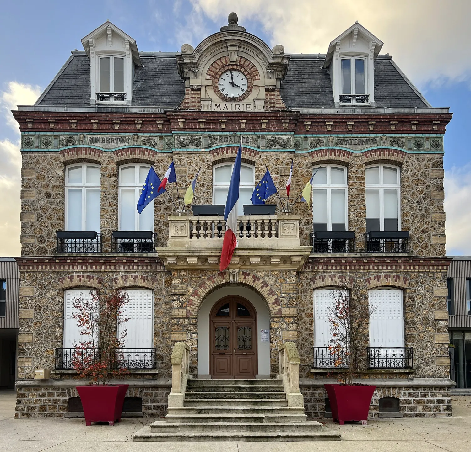 Vue de Villiers-le-Bel (Val-d'Oise) - état des risques et pollutions (ERP)